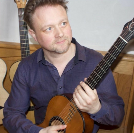 Jamie Akers Classical Guitarist