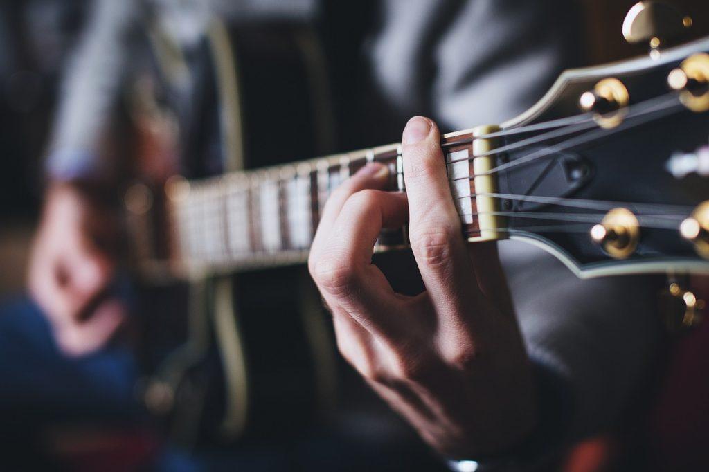 Find learning to play barre chords on Amazon