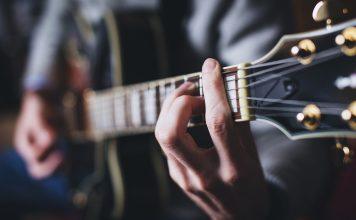 Learning To Play Barre Chords with This Essential Guide Guitar Barre Chords 1