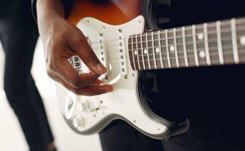 Easy Beginner Guitar Exercises | Start Shredding Now Guitar shredding